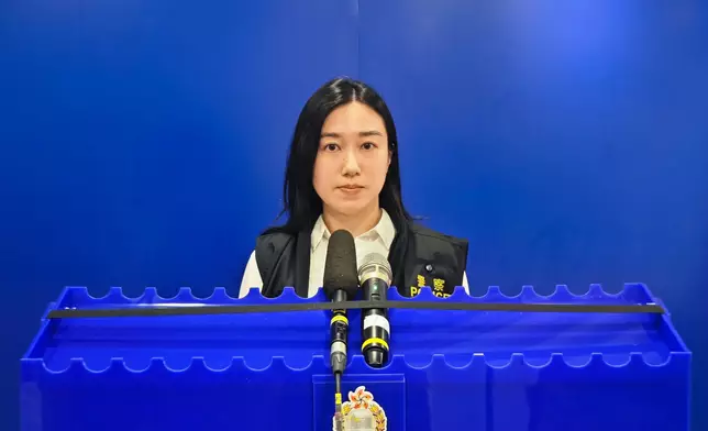 警方觀塘警區重案組第一隊督察黃凱瑩向傳媒簡報案情。