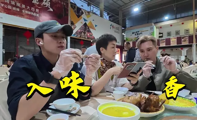 呢間係40年老字號乳鴿店。