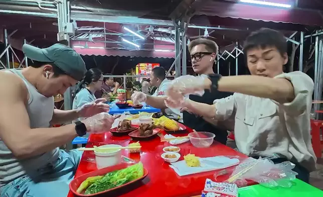 再去埋呢吓iPad胸真係不得了，咦？美儀姐話好Hot係咪語帶雙關架。