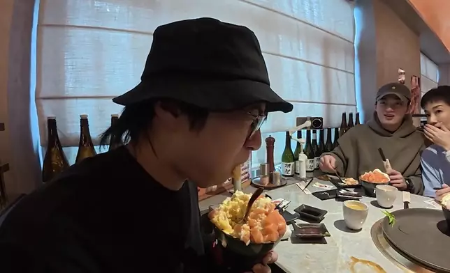 坤哥呢幾吓表情好經典。