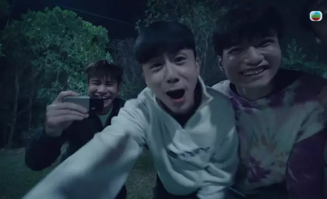 蔥頭同林俊其嘅對望真係好有愛。