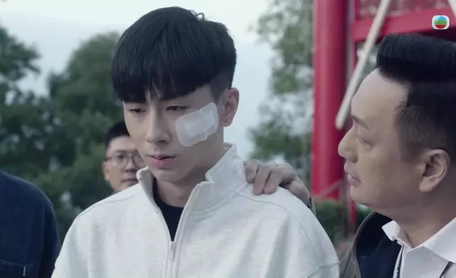 蔥頭同林俊其嘅對望真係好有愛。