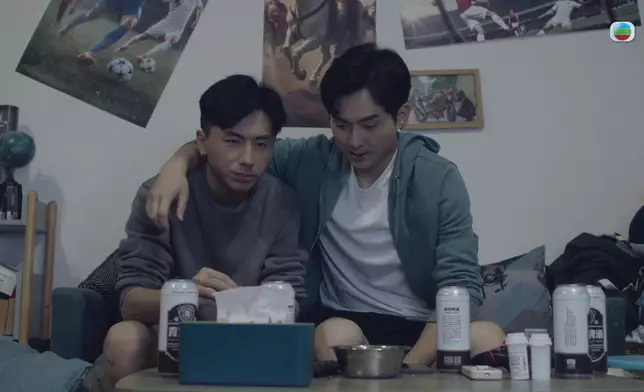 佢哋嘅互動亦都好有愛。