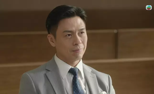 啲笑容真係點解可以咁衰格。