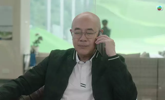 剎那間即刻變咗陰天。