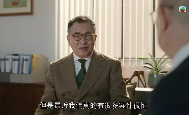 當洪官都撐埋言官一份時。