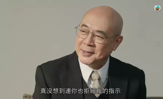 李成昌呢個笑住嚟窒許紹雄「抗旨」嘅表情，真係教科書級數。