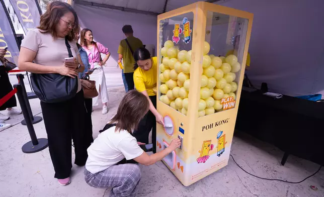 不少Fans下午已聚集會場外。