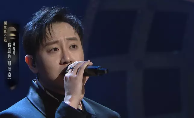 陳旭培深情獻唱《這麼近（那麼遠）》。
