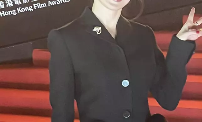 闊別影壇女星盛裝亮相，舒淇氣場十足行紅地氈。巴士的報記者攝