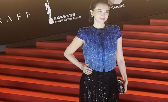 闊別影壇女星盛裝亮相，章子氣場十足行紅地氈。巴士的報記者攝