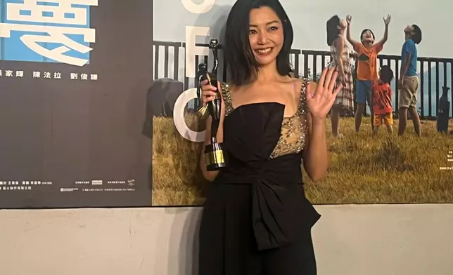 衛詩雅（Michelle）憑《再見UFO》獲「最佳女配角」外，更獲頒「最佳衣著獎」。（本網記者攝）