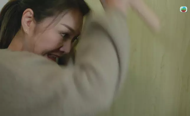 呢一幕鎚仔扑門好驚慄，全靠兩位演員演得好。