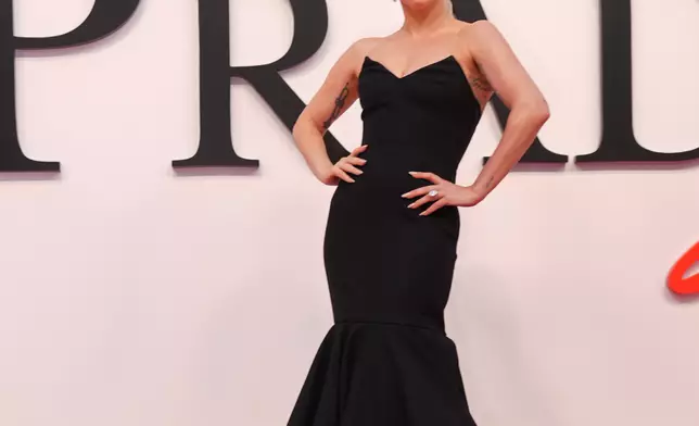 Lady Gaga等巨星名人現身紅地毯。