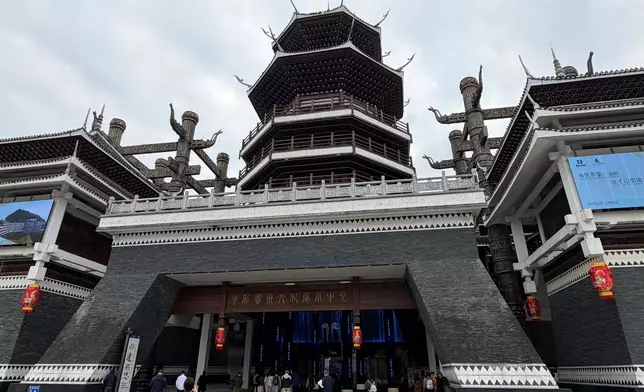 多彩貴州城。巴士的報記者攝