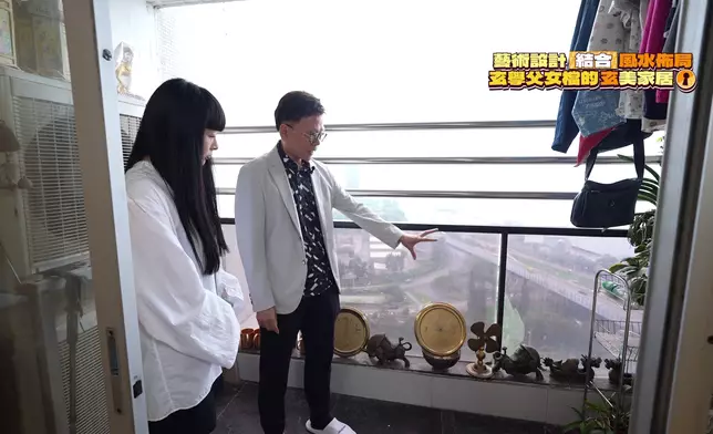 露台病位放有金鐘擋煞。