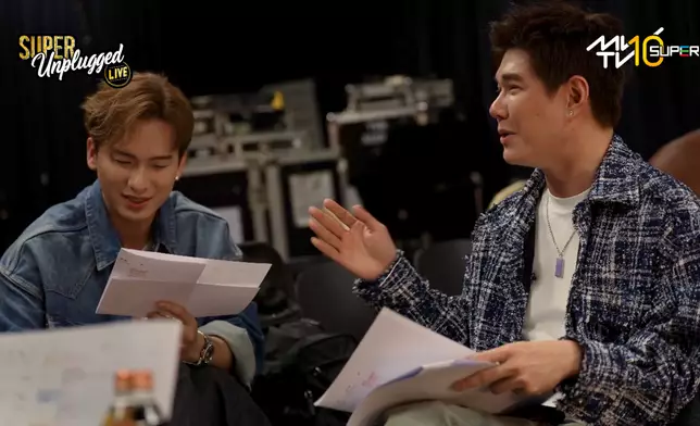 兩位歌手全程投入，參與構思整個演出。