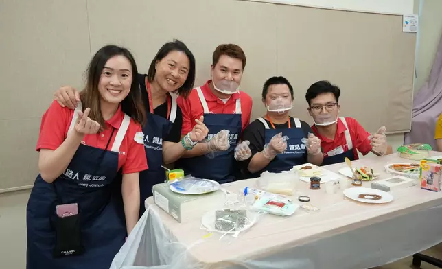 港鐵義工月今年以「攜手前行　邁向智慧共融」為主題，舉辦了一系列義工活動。港鐵圖片