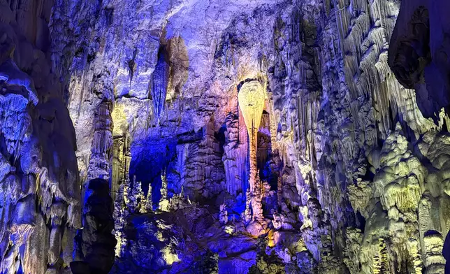 織金洞世界地質公園的溶洞。巴士的報記者攝