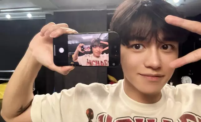 Lucas黃旭熙正式結束與SM娛樂的8年合作關係。微博圖片