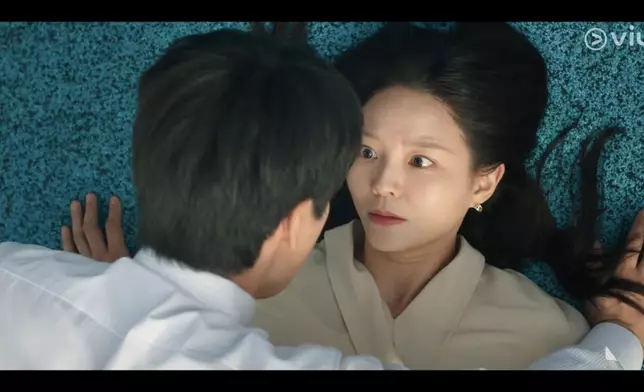 申二朗、韓娜賢感情升溫。Viu提供圖片