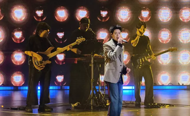 年度號召力海外藝人 - BILLKIN_