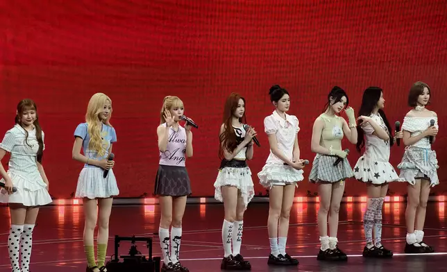 年度新勢力海外團體 - Hearts2Hearts