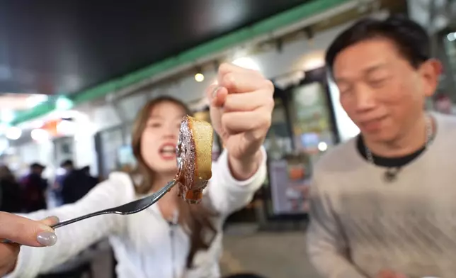 黑椒香煎厚切牛舌的靈魂在於醬汁。