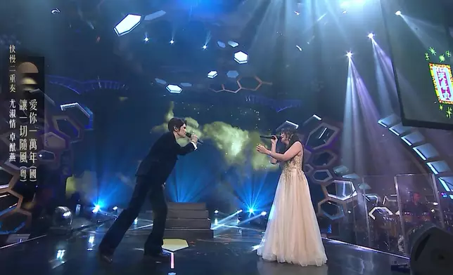 卓猷燕與尤淑情激情演繹，唱完後全場掌聲雷動。