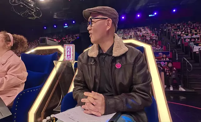 卓猷燕大爆溝女金句，評審們與全場觀眾都嘩聲四起。