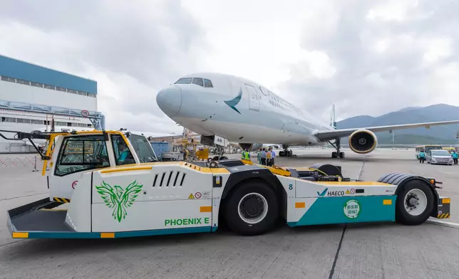 飛機專用重型電動拖車。