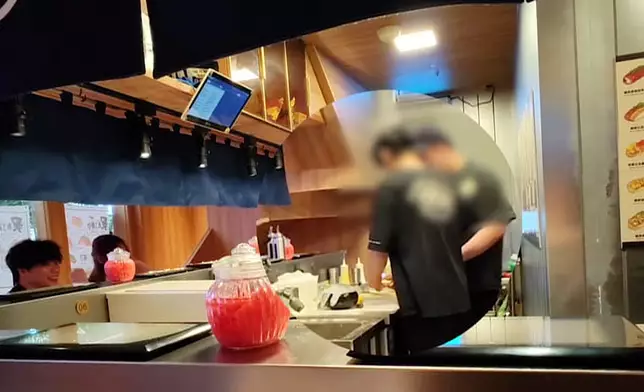 三位一貫做法，有認真「檢Check」餐廳營運同操作有冇問題、係咪能夠令人食得安心。