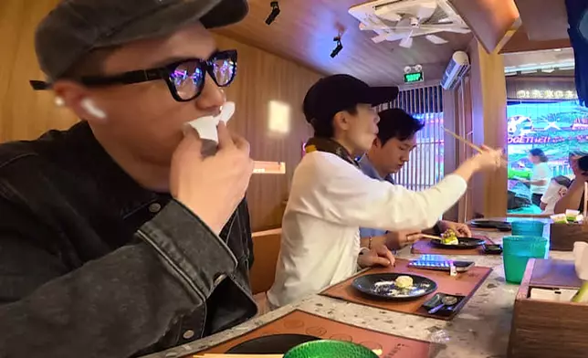 朱仔個樣真係由頭到尾都好唔妥。