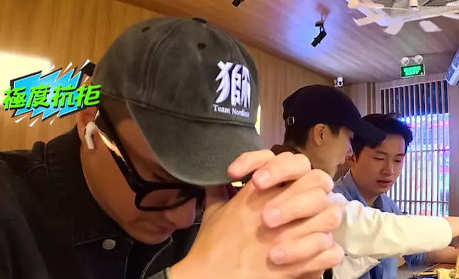 朱仔個樣真係由頭到尾都好唔妥。