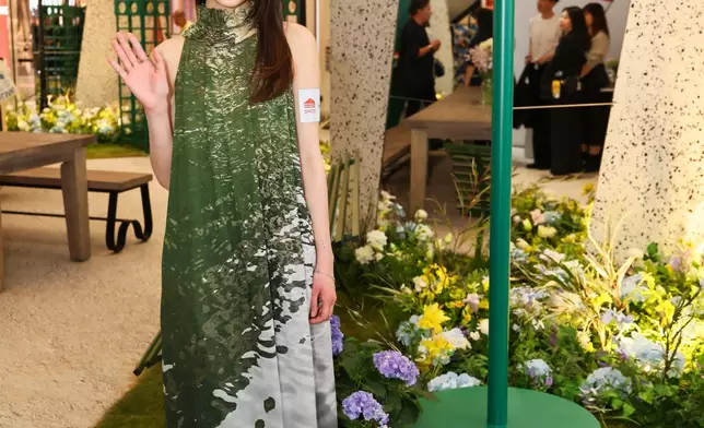 Mimi與Ashley均對現場佈置讚不絕口。