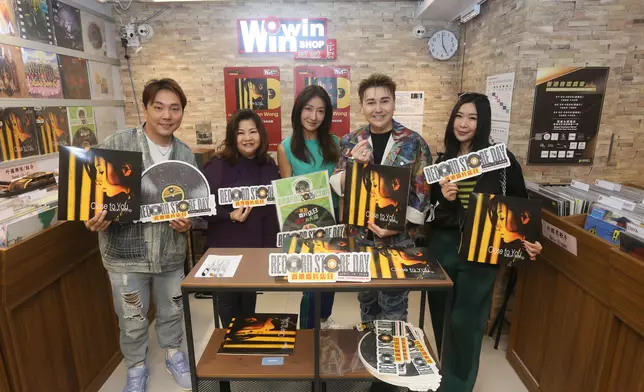 左起：蘇煒喬、鍾慧慧、Susan Wong、歐信希、朱紫嬈