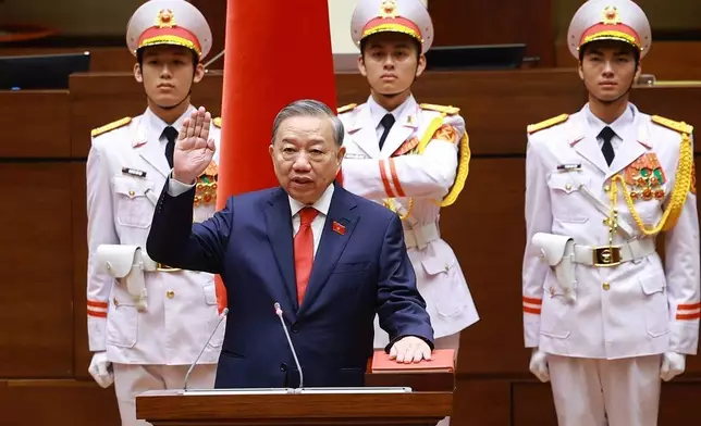 2026年4月7日周二，越南最高領導人蘇林在河內宣誓就任國家主席。(美聯社圖片/楊文江/越南通訊社) AP圖片