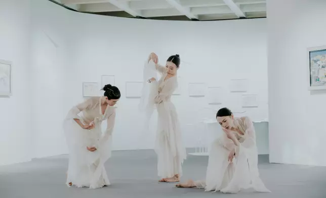 大型舞蹈詩《之間—吳冠中水墨行》宣傳照，圖片來源：香港舞蹈團