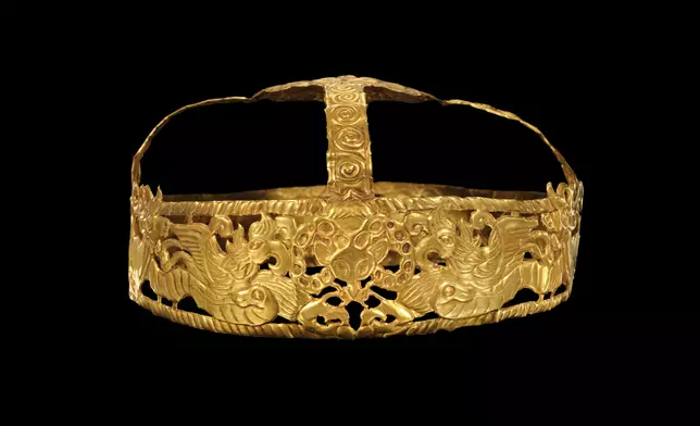 動物紋冠，圖片來源：香港故宮文化博物館