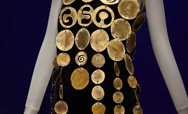 喬治奧．迪．聖安傑洛的晚宴套裝，圖片來源：香港故宮文化博物館