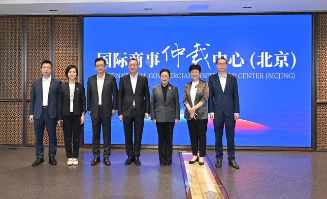 律政司司長繼續訪問北京 政府新聞處圖片