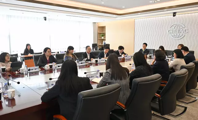 律政司司長繼續訪問北京 政府新聞處圖片