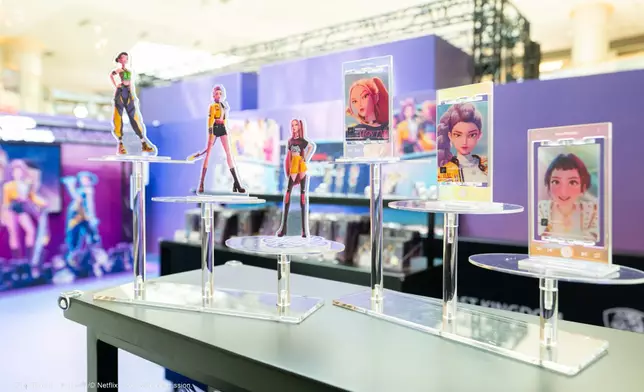 HUNTR_X 亞加力立牌及旋轉亞加力立牌