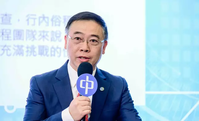 劉志強表示，發電機檢測機械人有助提升檢測效率及作業安全，並支援團隊制訂更具前瞻性的維修保養策略。