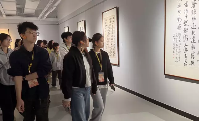 走訪紫荊文化廣場。