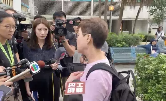 關太。巴士的報記者攝