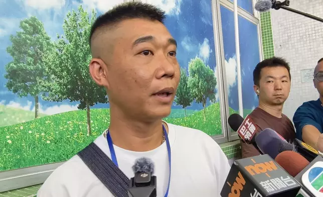 宏建閣蘇先生。巴士的報記者攝