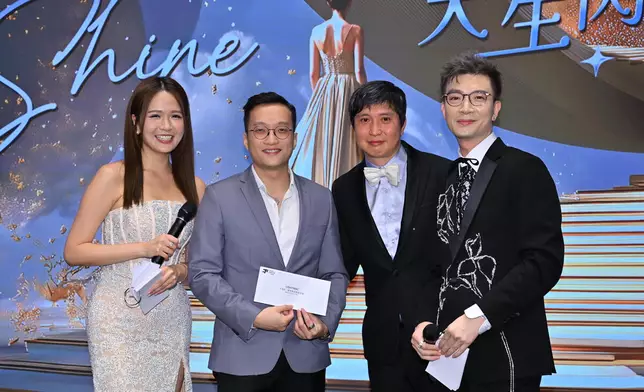 Matt律師抽到酒席獎品，被起哄要求娶梁敏巧擺酒。