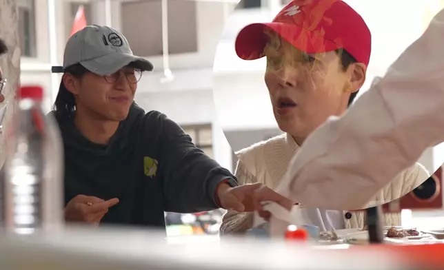 坤哥成日都激到美儀姐生蝦咁跳。