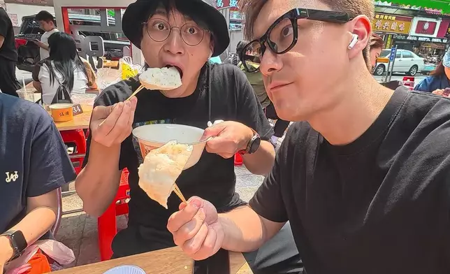 啲珍寶丸真係有夠巨型。